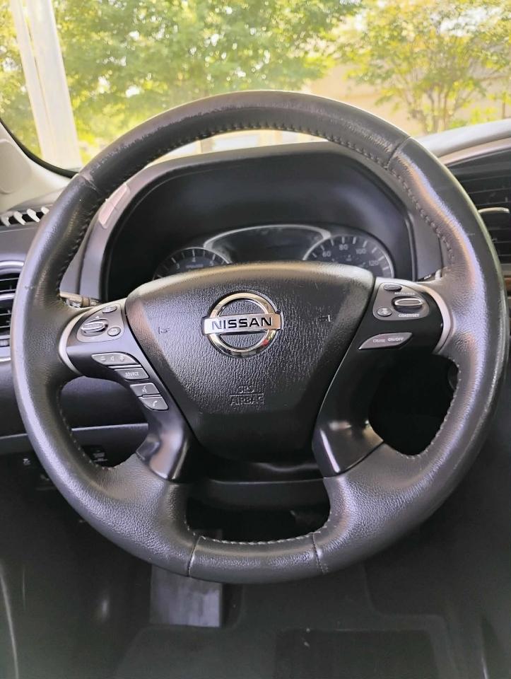 Nissan Pathfinder 4x4 Platinum 2017