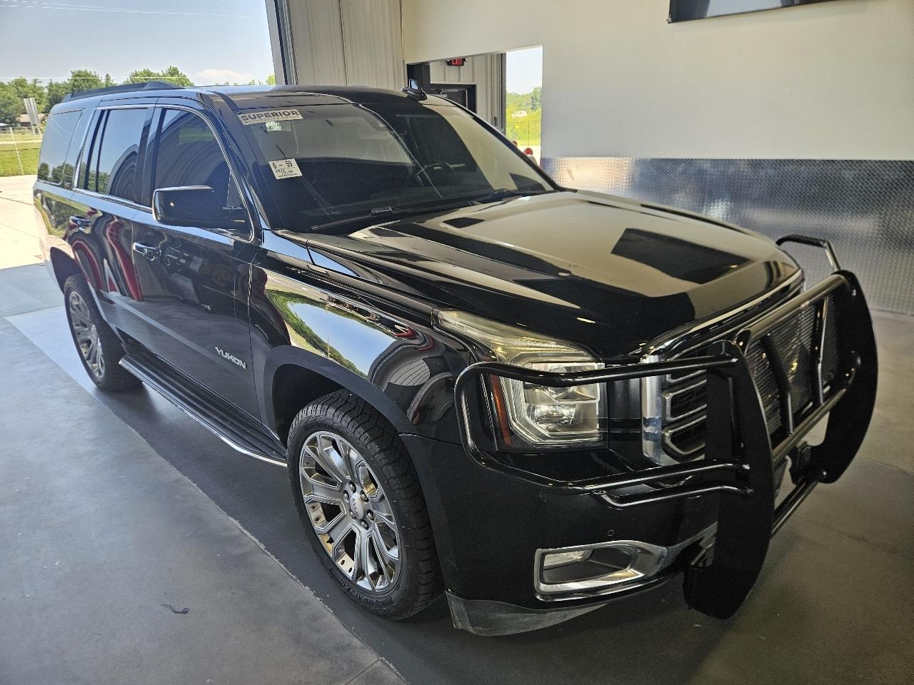 GMC Yukon 4WD 4dr SLT 2017