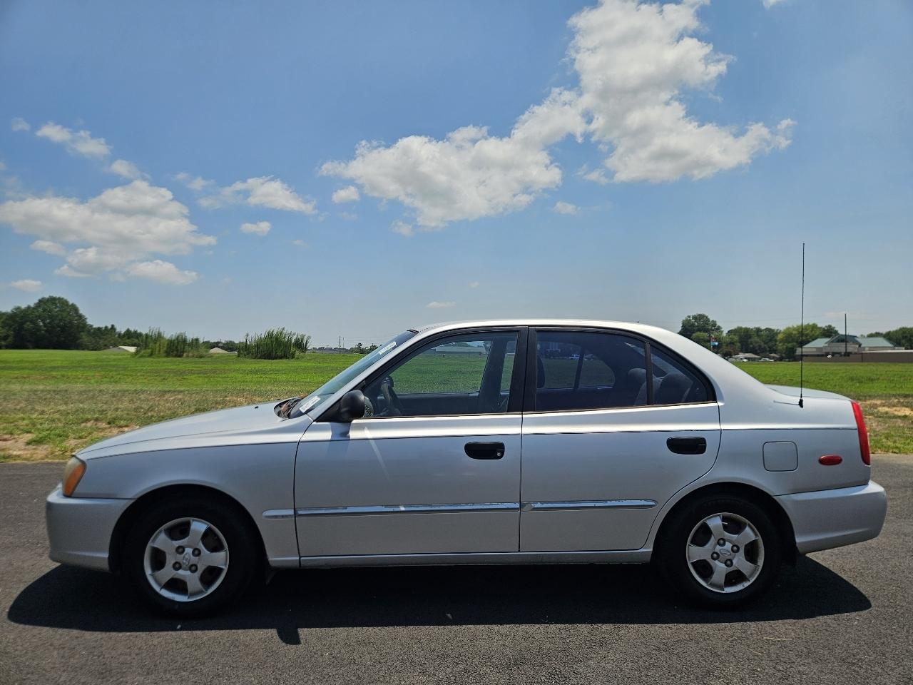 Hyundai Accent 4dr Sdn GL Auto 2000