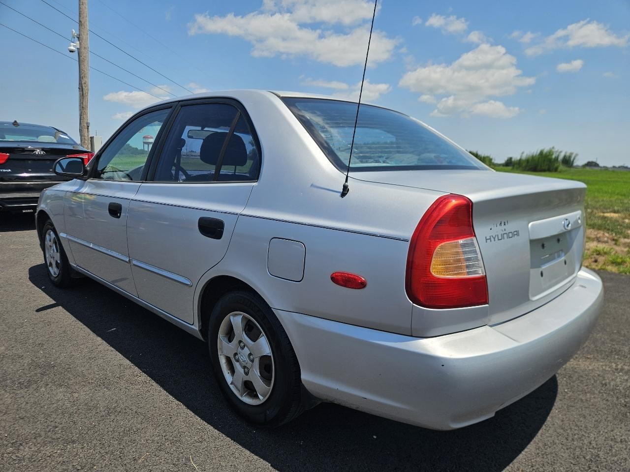 Hyundai Accent 4dr Sdn GL Auto 2000