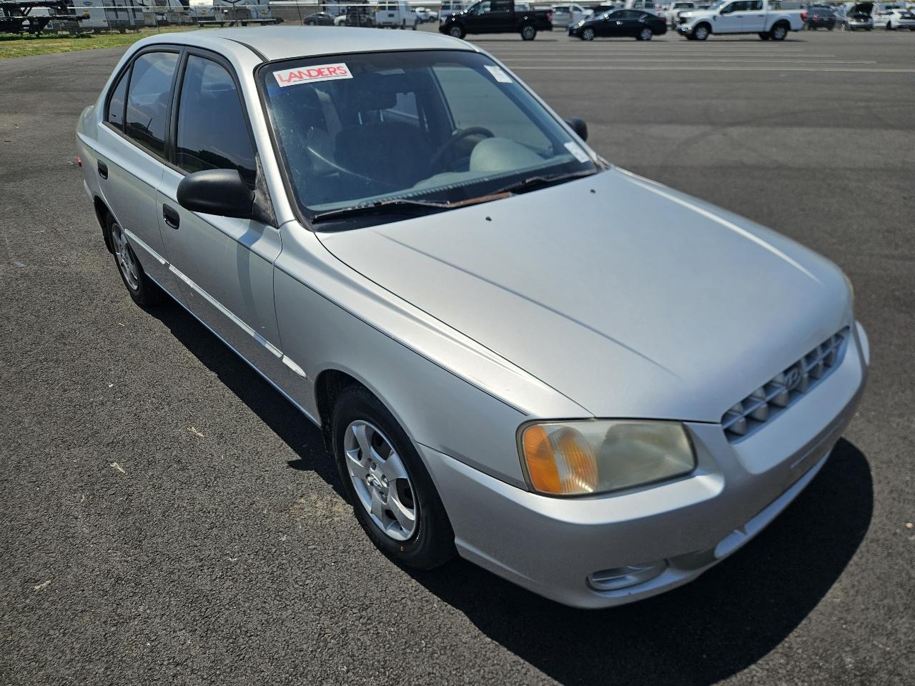 Hyundai Accent 4dr Sdn GL Auto 2000