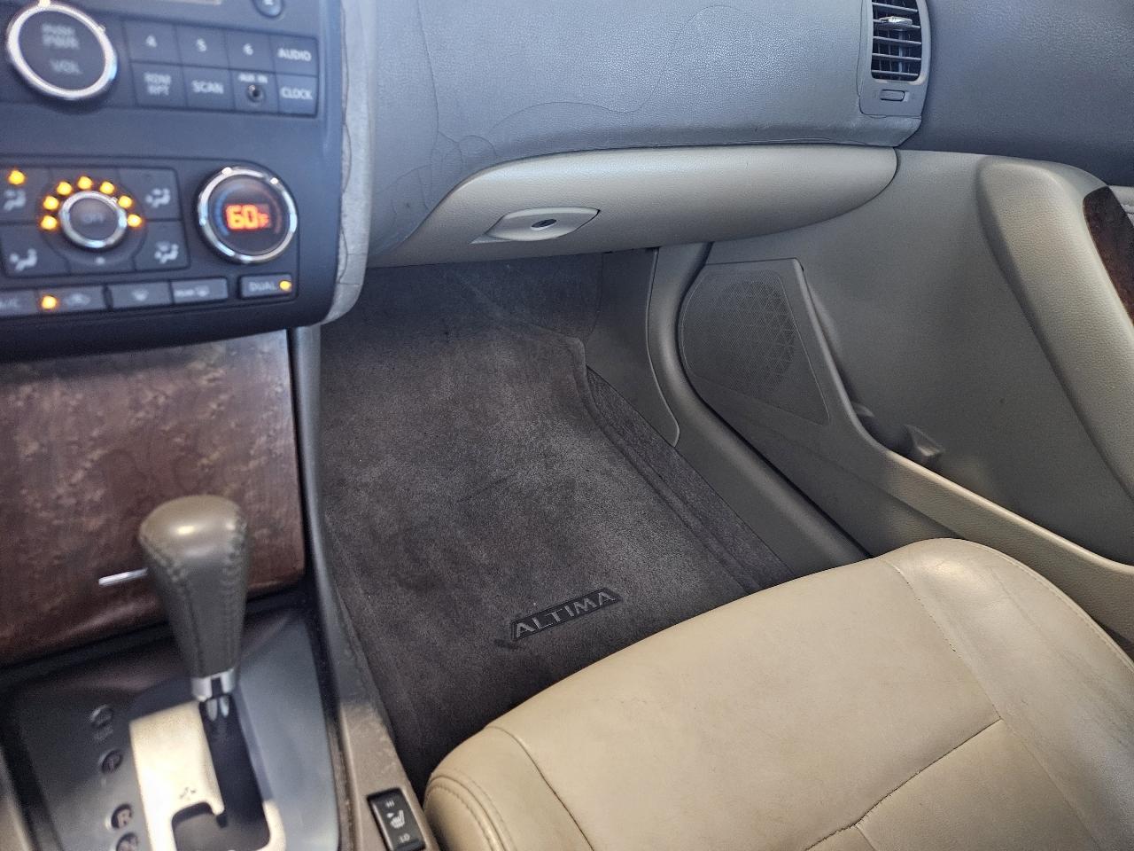 Nissan Altima 4dr Sdn I4 CVT 2.5 S 2007