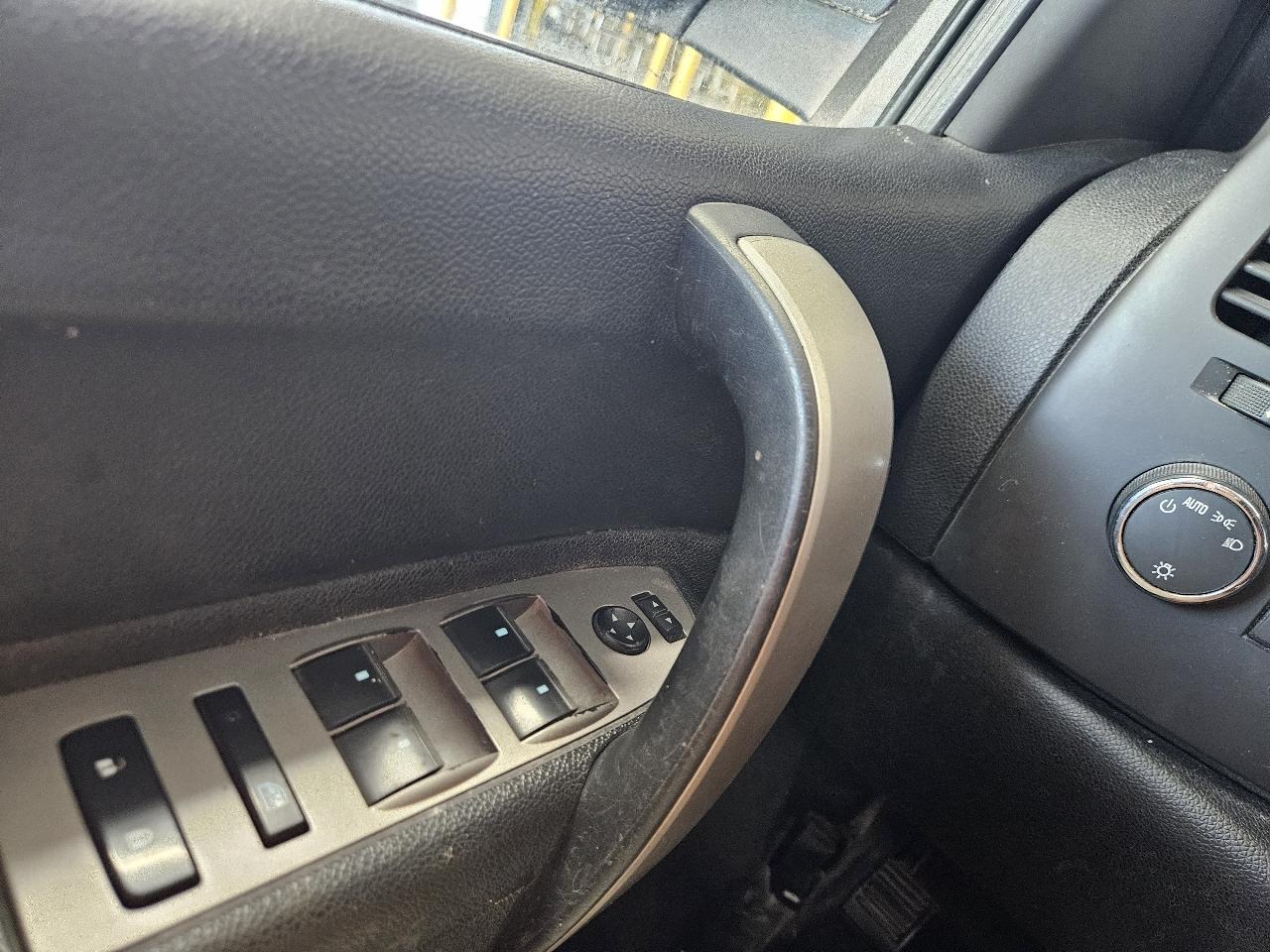 Chevrolet Silverado 1500 4WD Crew Cab 143.5" LT 2011