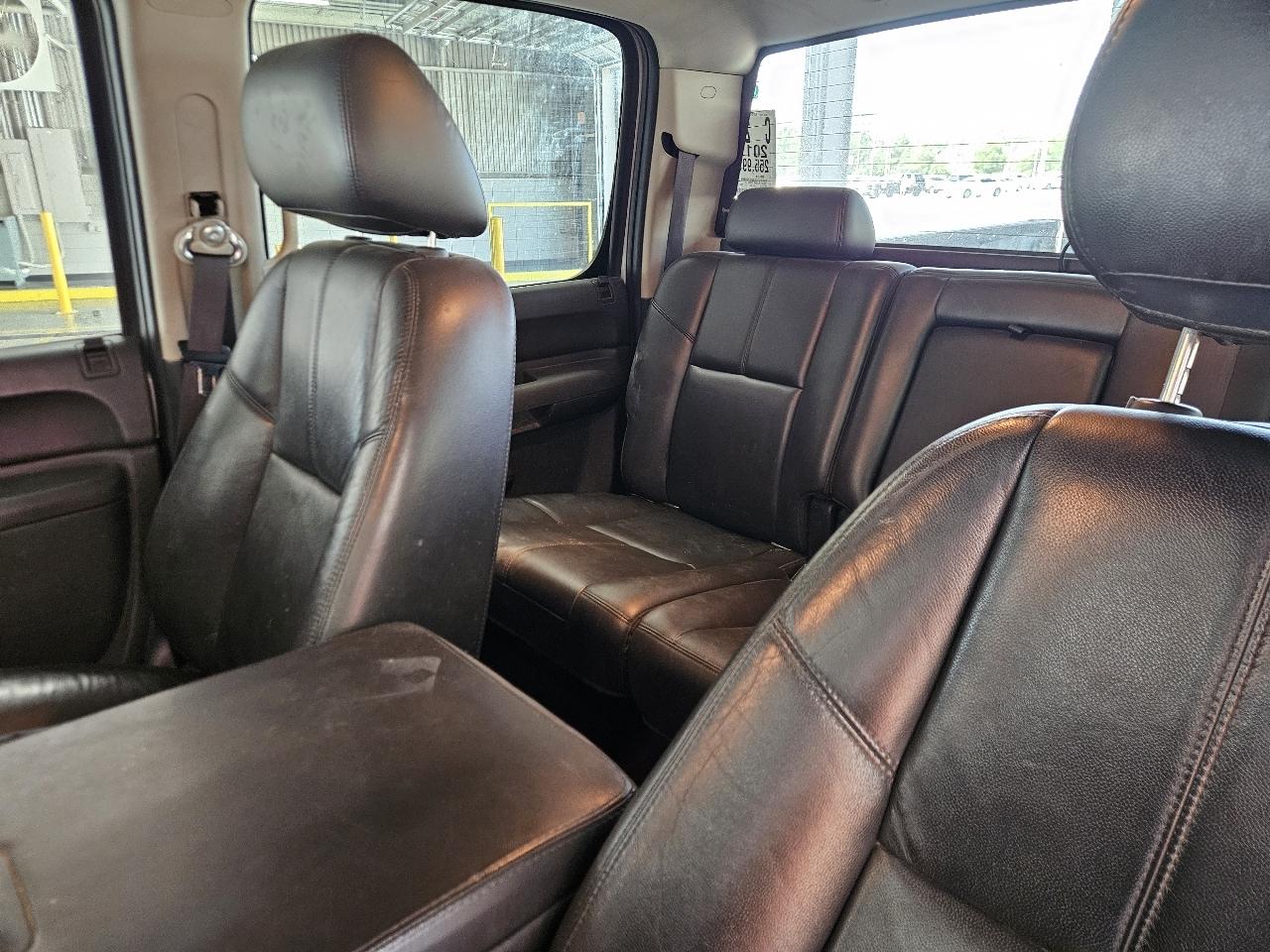 Chevrolet Silverado 1500 4WD Crew Cab 143.5" LT 2011