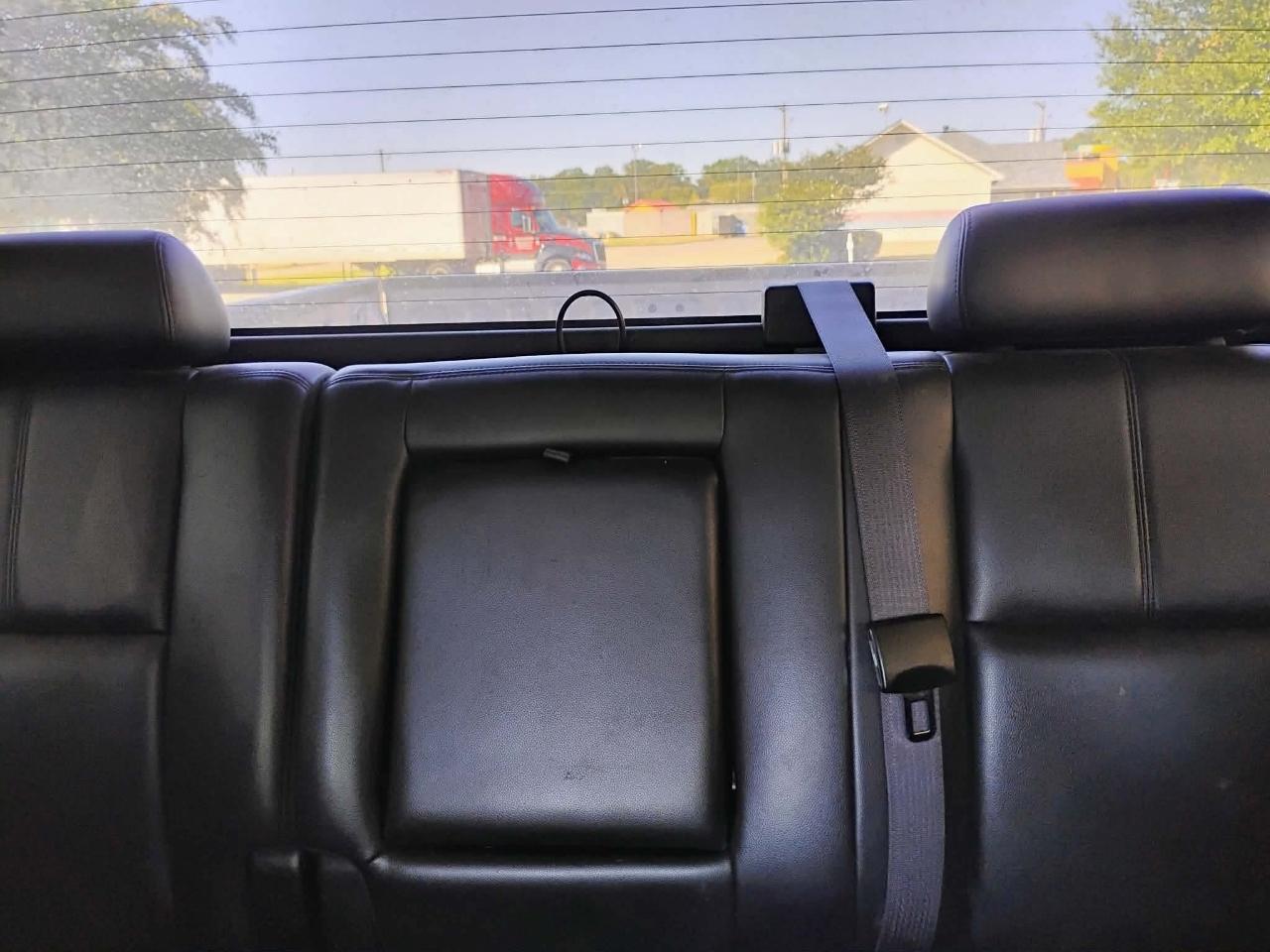Chevrolet Silverado 1500 4WD Crew Cab 143.5" LT 2011