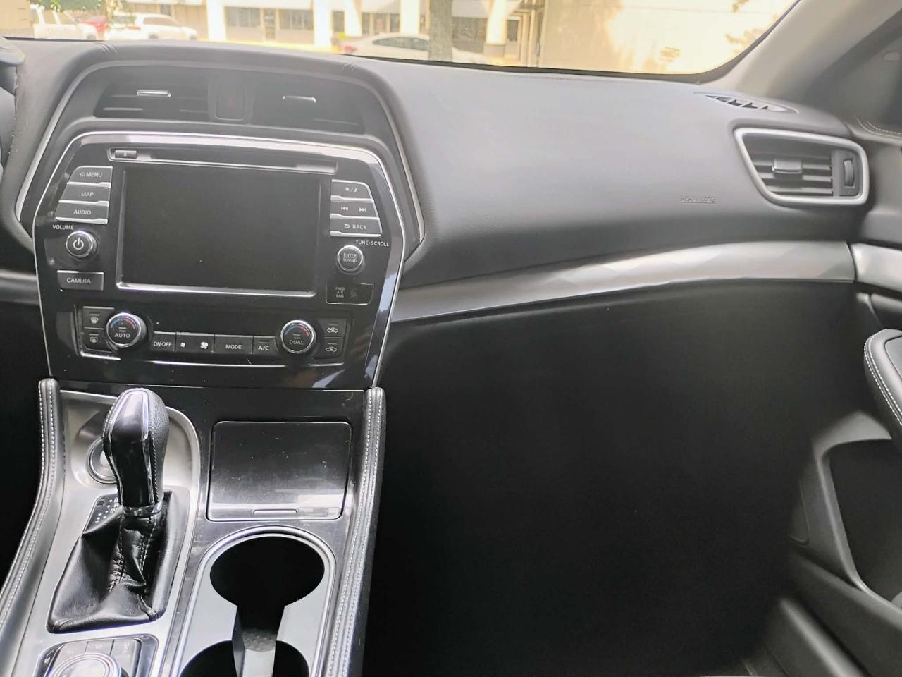 Nissan Maxima SV 3.5L 2020