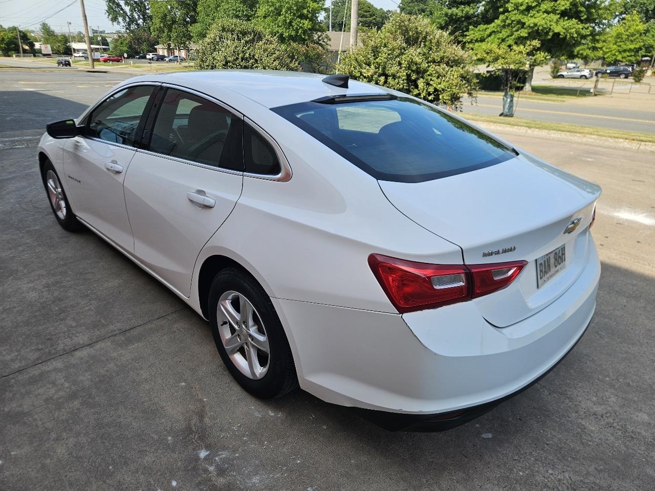 Chevrolet Malibu 4dr Sdn LS w/1FL 2021