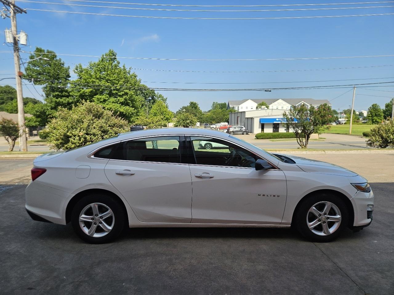 Chevrolet Malibu 4dr Sdn LS w/1FL 2021