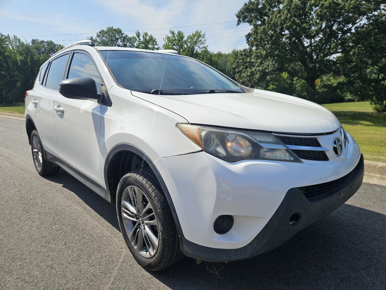 Toyota RAV4 FWD 4dr LE (Natl) 2014