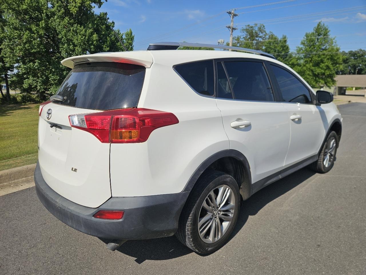 Toyota RAV4 FWD 4dr LE (Natl) 2014