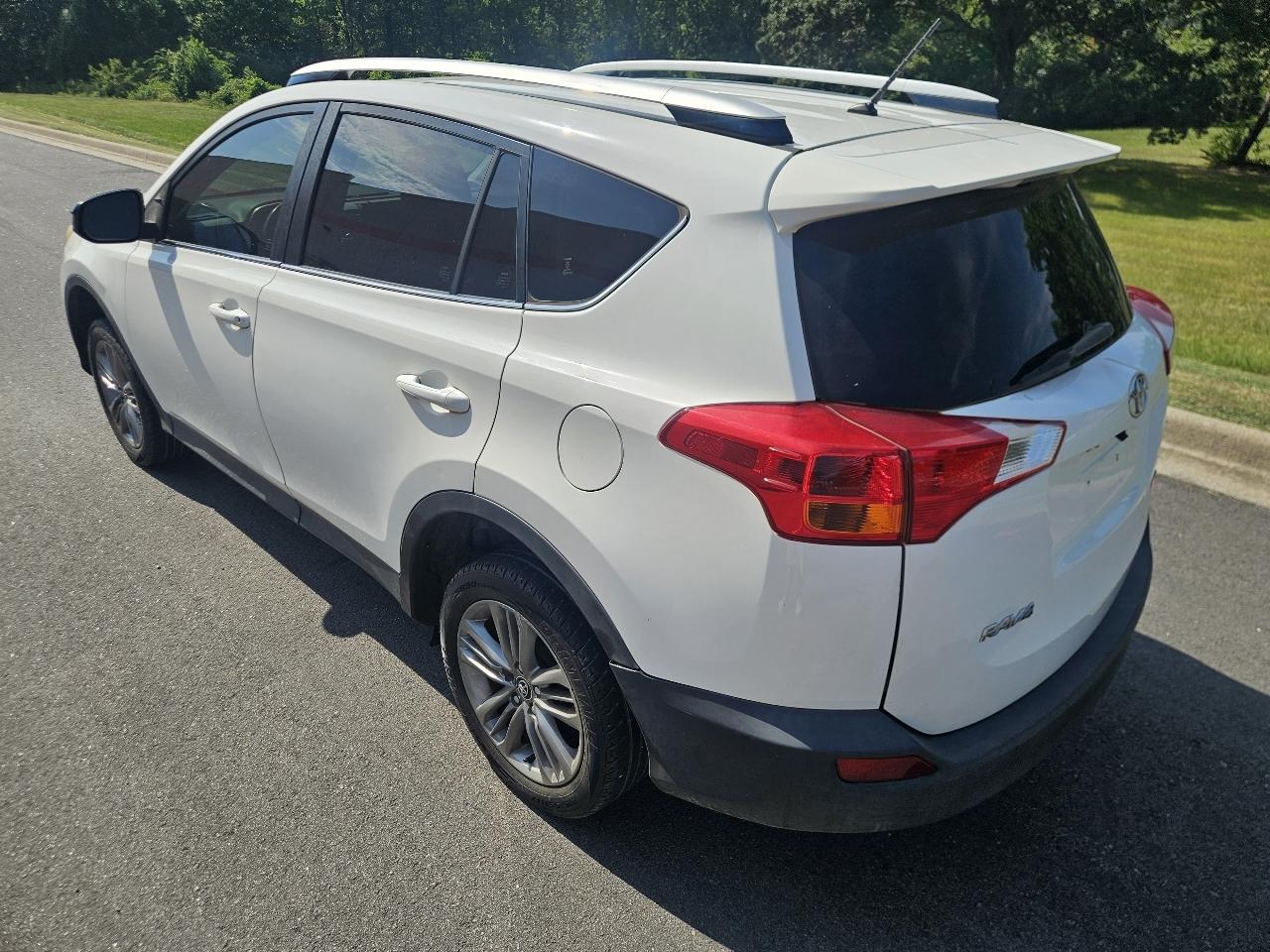Toyota RAV4 FWD 4dr LE (Natl) 2014