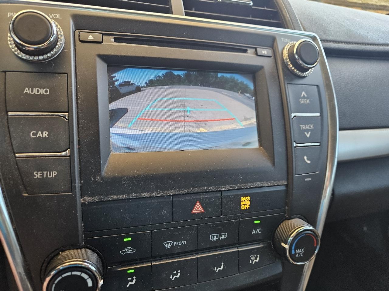 Toyota Camry XLE Auto (Natl) 2017