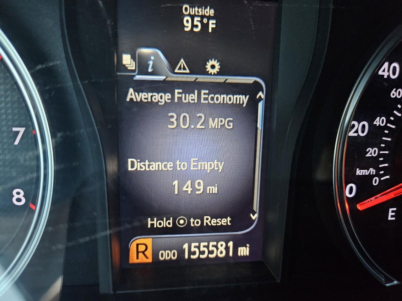 Toyota Camry XLE Auto (Natl) 2017