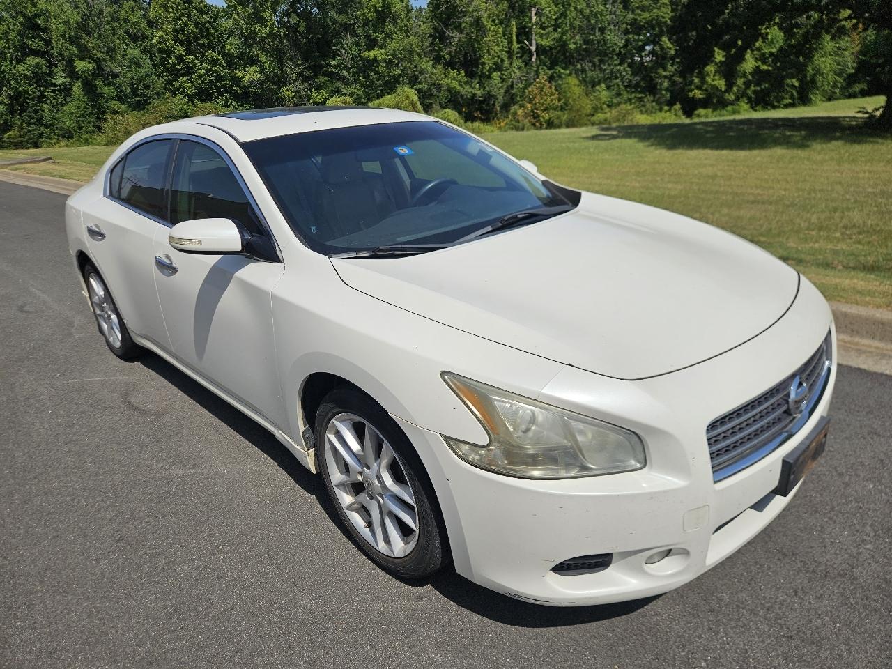 Nissan Maxima 4dr Sdn V6 CVT 3.5 SV 2011