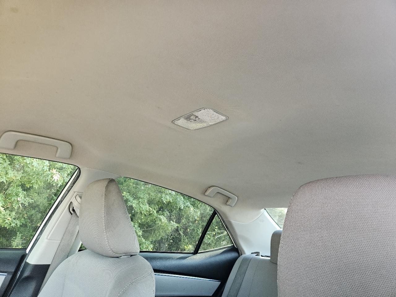 Toyota Corolla 4dr Sdn CVT LE Premium (Natl) 2015