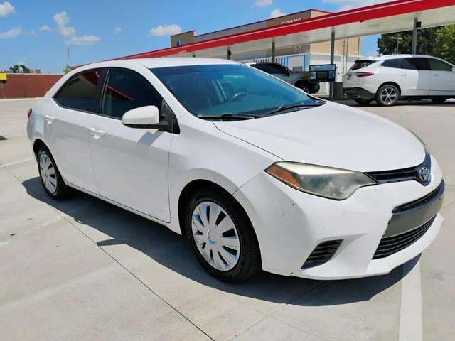 White 2015 Toyota Corolla Sedan Front-Wheel Drive Automatic