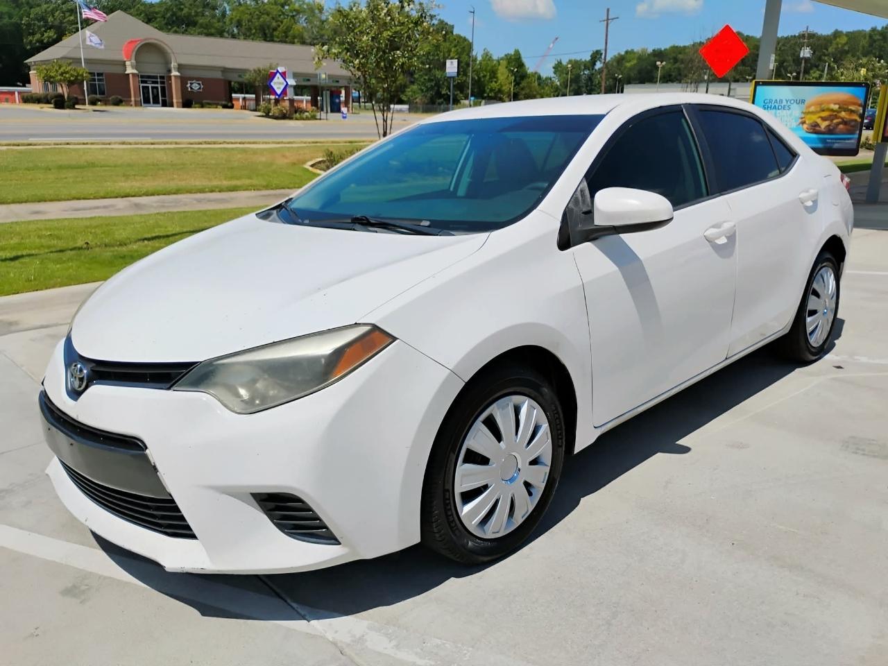 Toyota Corolla 4dr Sdn CVT LE Premium (Natl) 2015