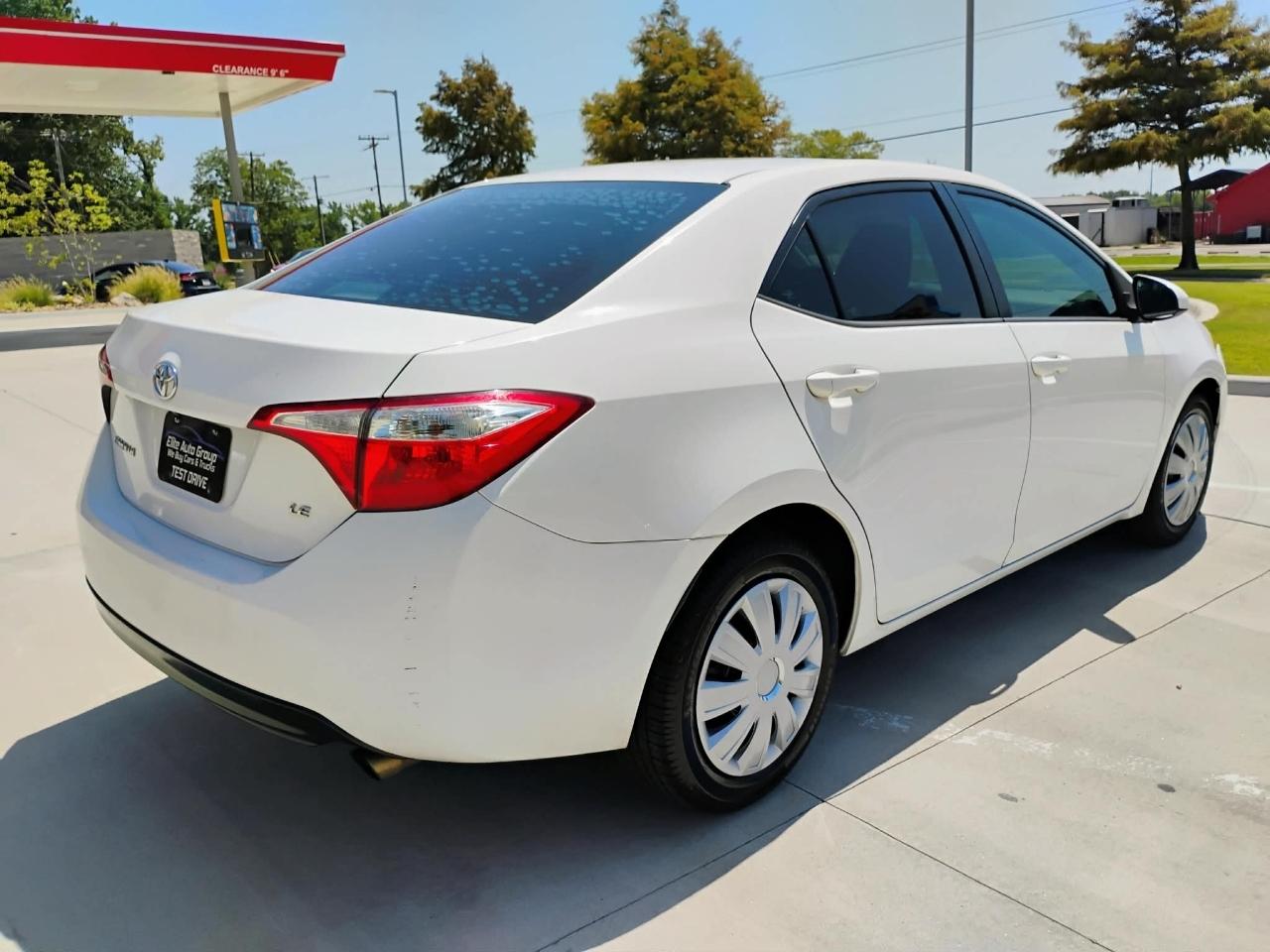 Toyota Corolla 4dr Sdn CVT LE Premium (Natl) 2015