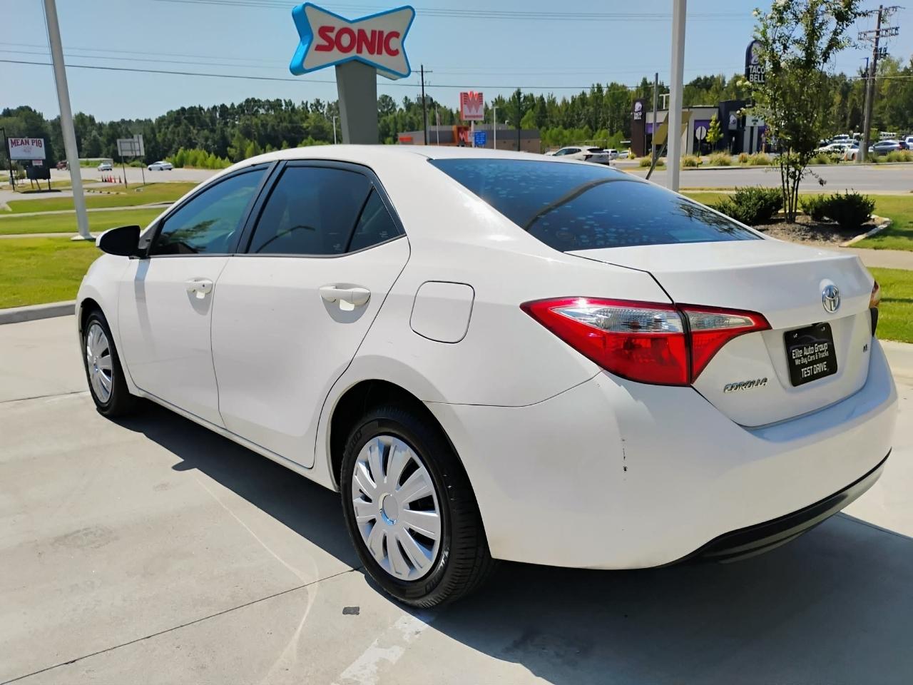 Toyota Corolla 4dr Sdn CVT LE Premium (Natl) 2015