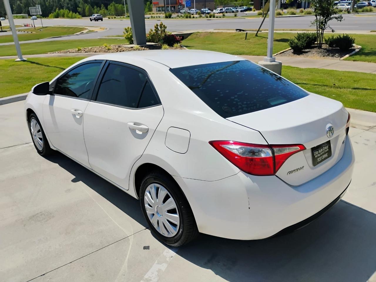 Toyota Corolla 4dr Sdn CVT LE Premium (Natl) 2015