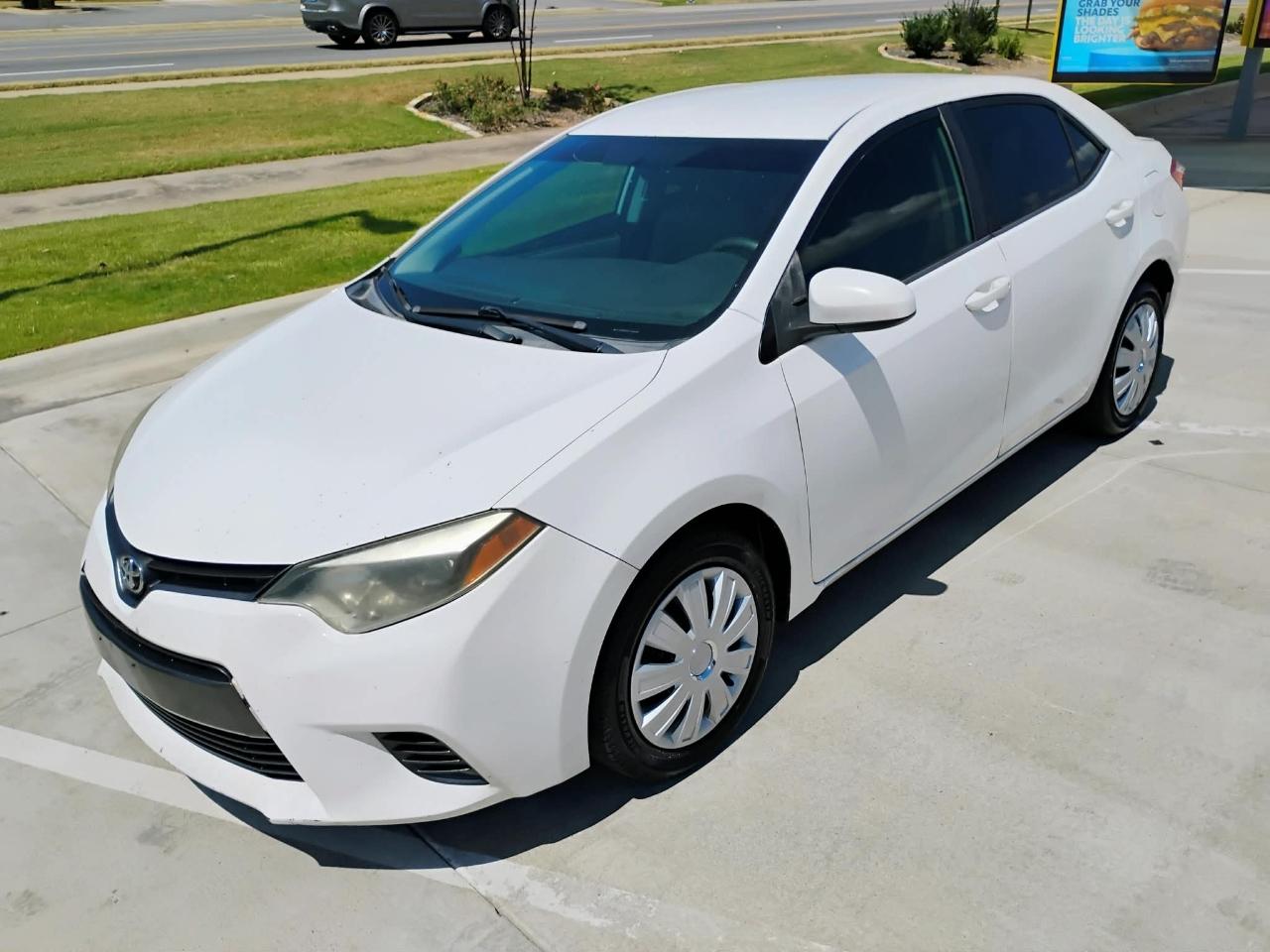 Toyota Corolla 4dr Sdn CVT LE Premium (Natl) 2015