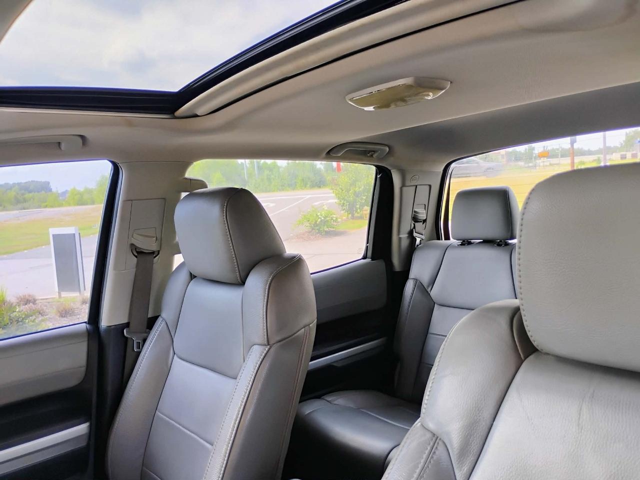 Toyota Tundra 2WD Truck CrewMax 5.7L V8 6-Spd AT LTD (Natl) 2015