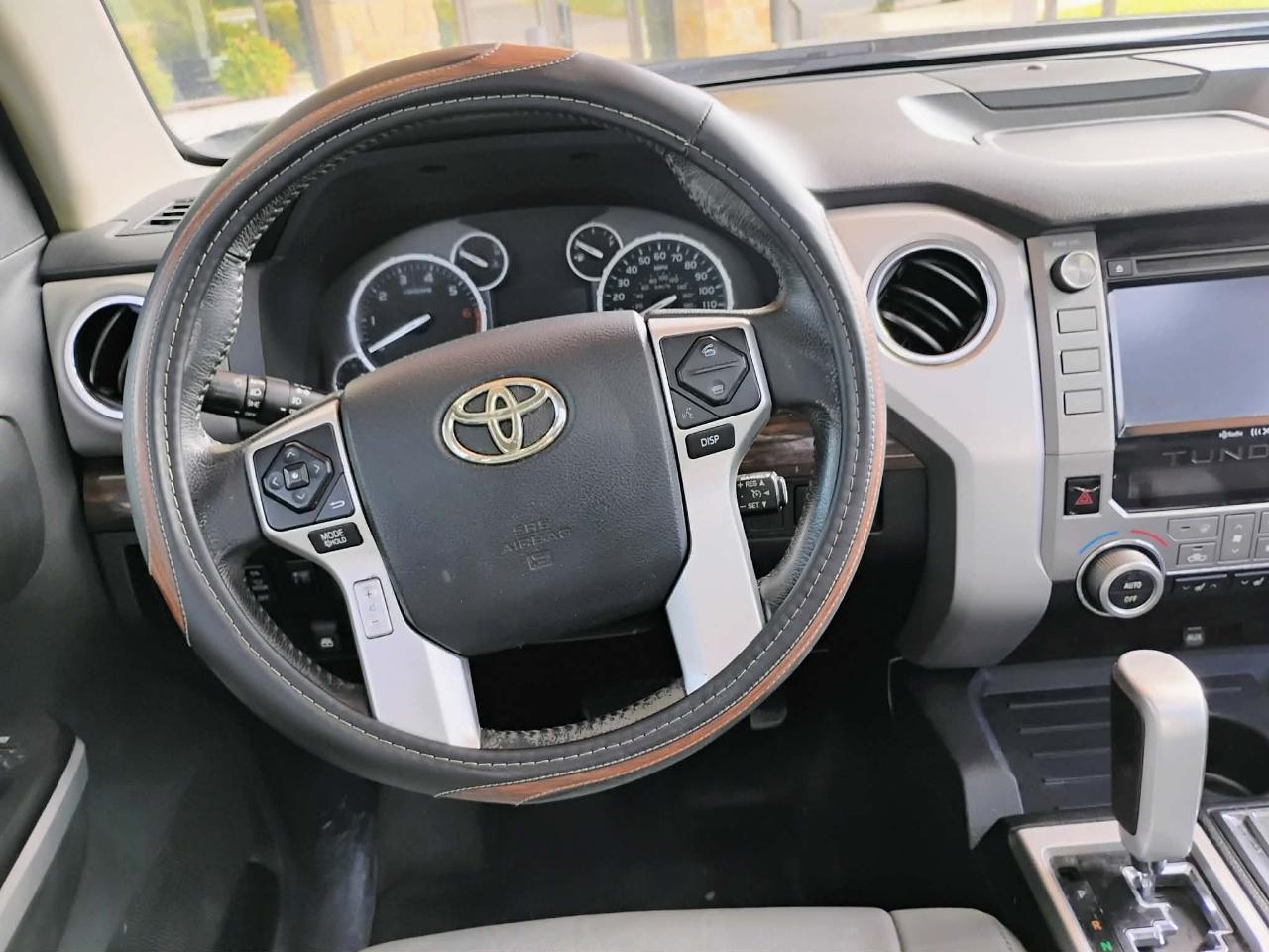 Toyota Tundra 2WD Truck CrewMax 5.7L V8 6-Spd AT LTD (Natl) 2015