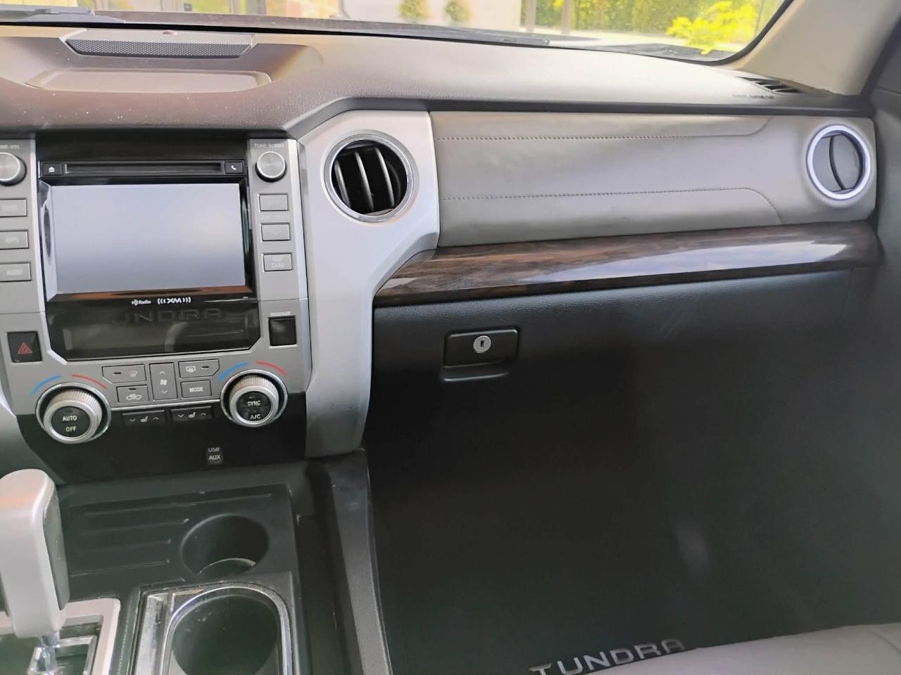 Toyota Tundra 2WD Truck CrewMax 5.7L V8 6-Spd AT LTD (Natl) 2015