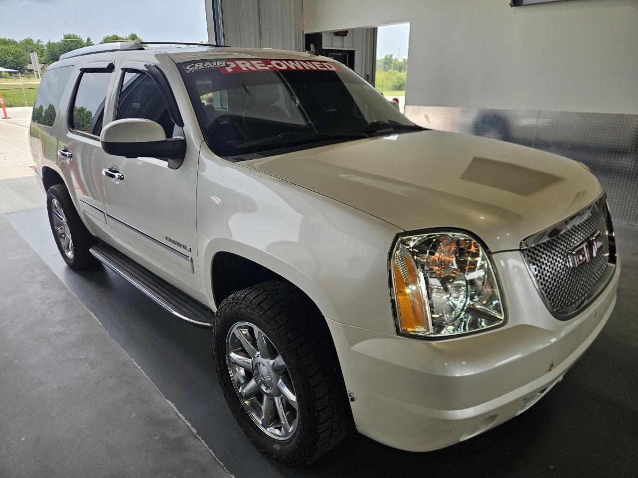 GMC Yukon 2WD 4dr 1500 Denali 2011