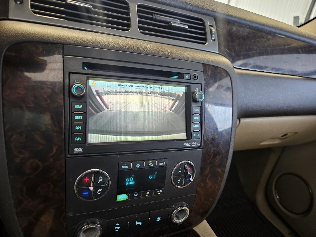 GMC Yukon 2WD 4dr 1500 Denali 2011