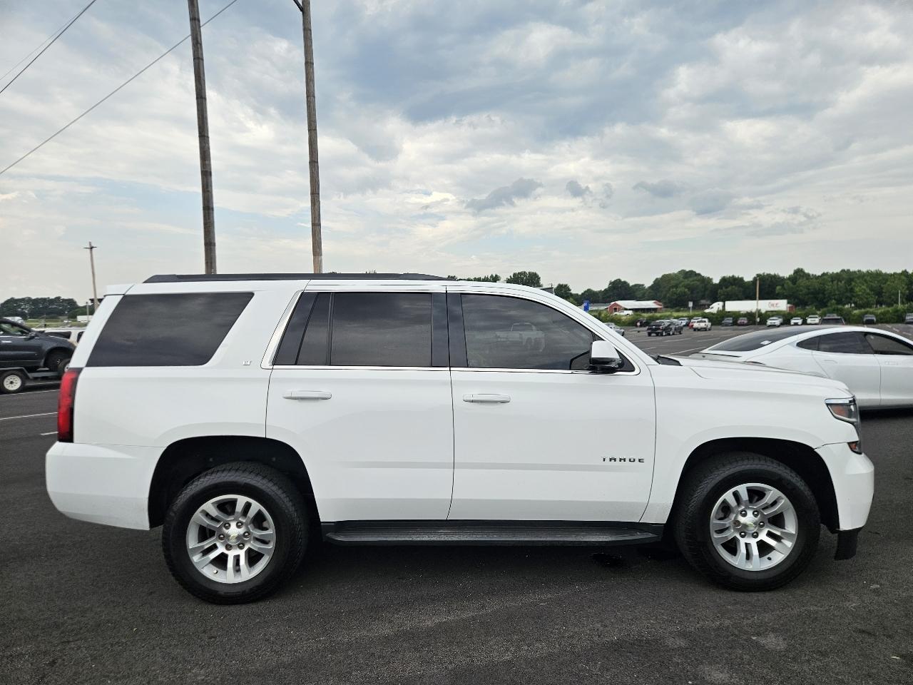 Chevrolet Tahoe 2WD 4dr LT 2015