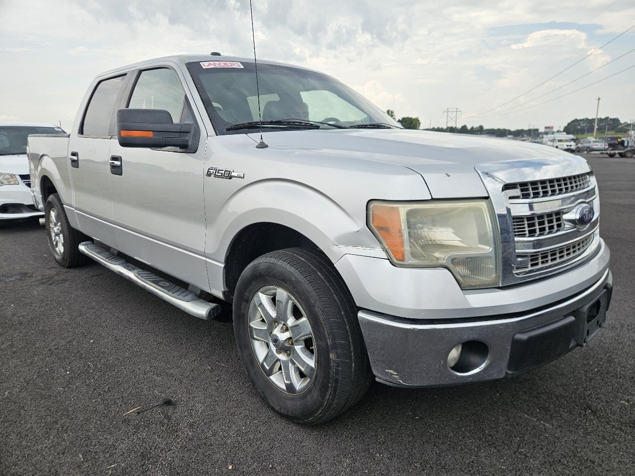 Ford F-150 2WD SuperCrew 145" Platinum 2014