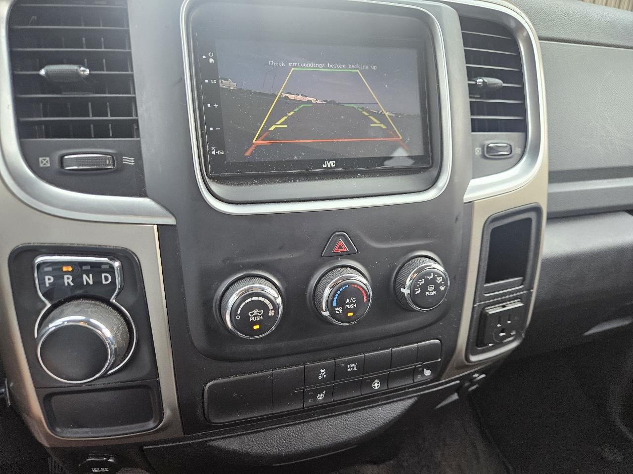 RAM 1500 2WD Crew Cab 140.5" Big Horn 2014
