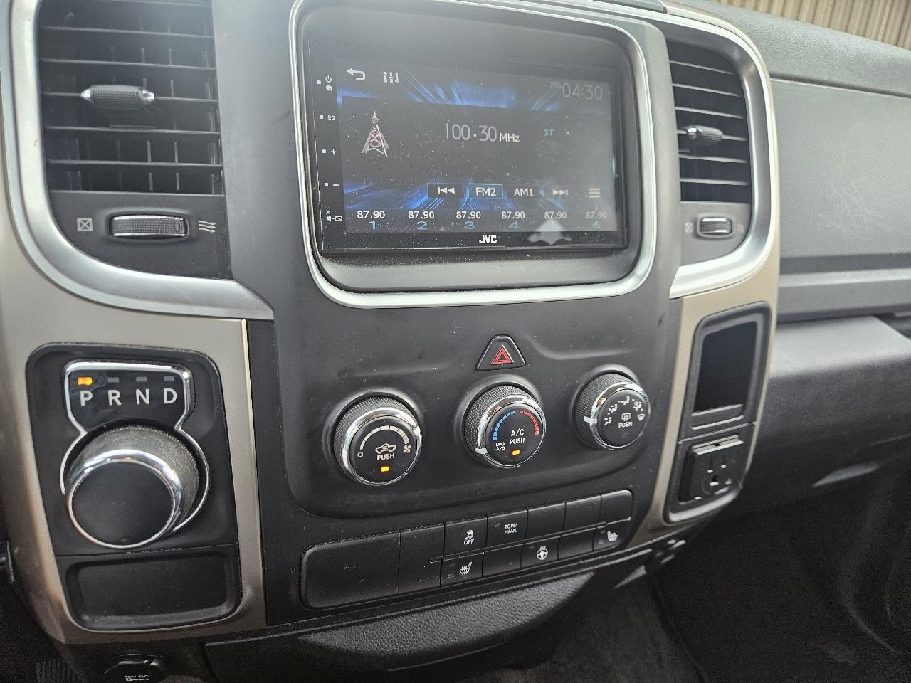 RAM 1500 2WD Crew Cab 140.5" Big Horn 2014