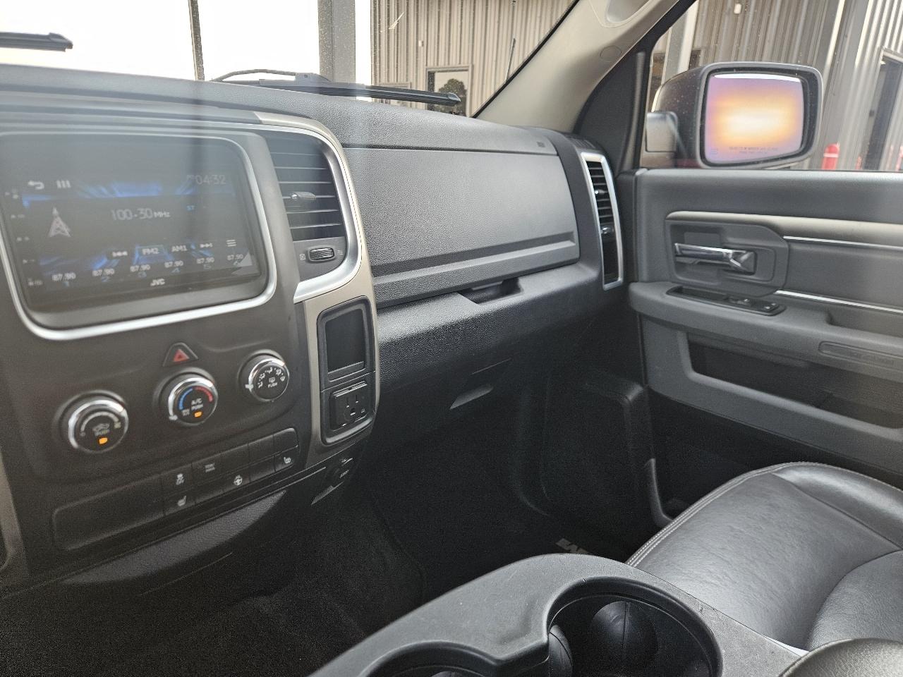 RAM 1500 2WD Crew Cab 140.5" Big Horn 2014