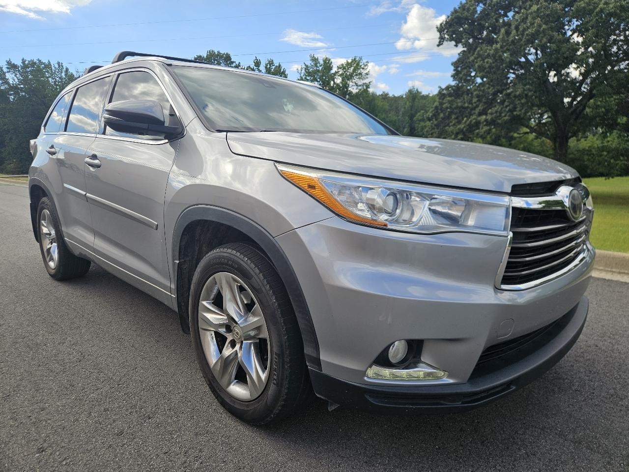 Toyota Highlander FWD 4dr V6 Limited (Natl) 2015