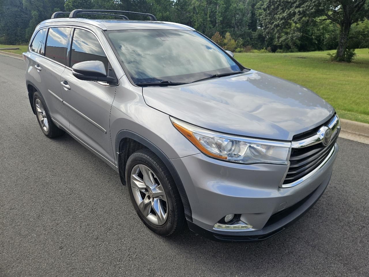 Toyota Highlander FWD 4dr V6 Limited (Natl) 2015