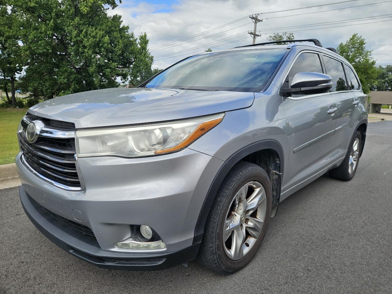 Toyota Highlander FWD 4dr V6 Limited (Natl) 2015