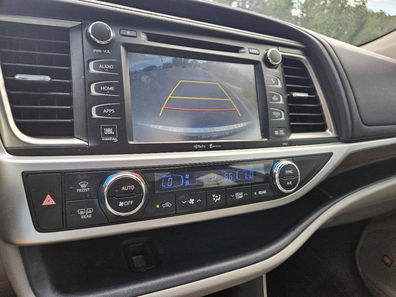 Toyota Highlander FWD 4dr V6 Limited (Natl) 2015