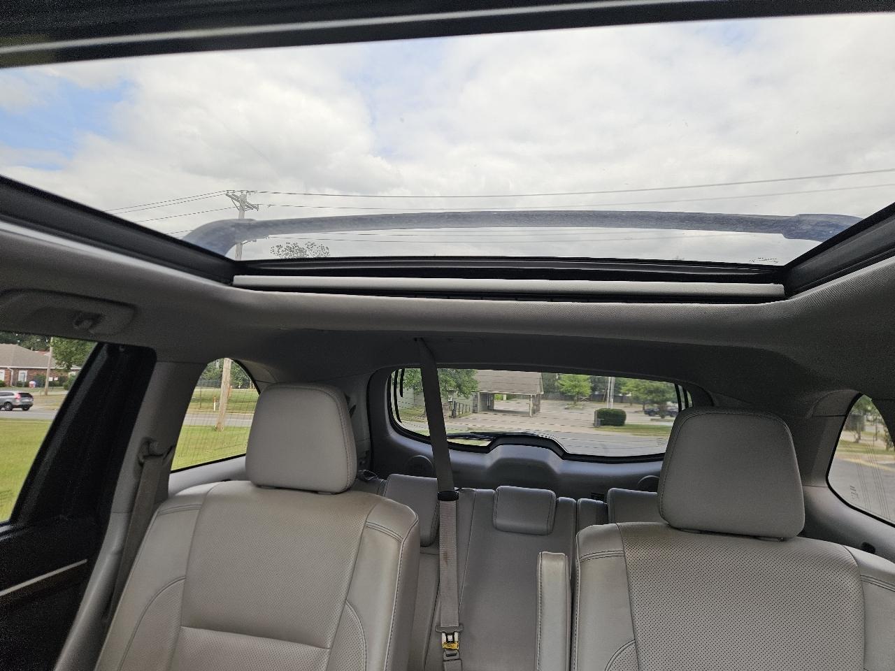 Toyota Highlander FWD 4dr V6 Limited (Natl) 2015