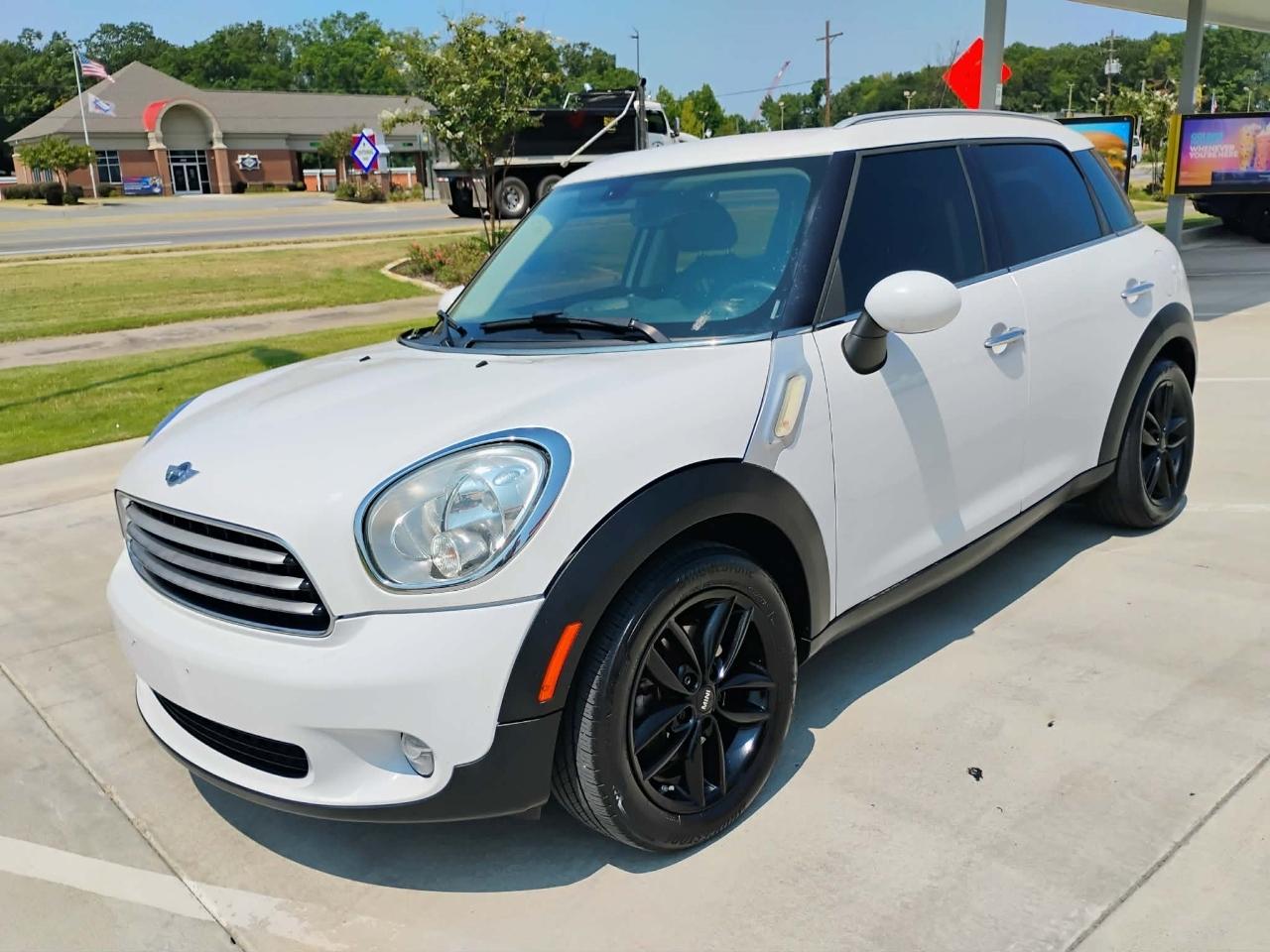 2012 MINI Cooper Countryman FWD 4dr