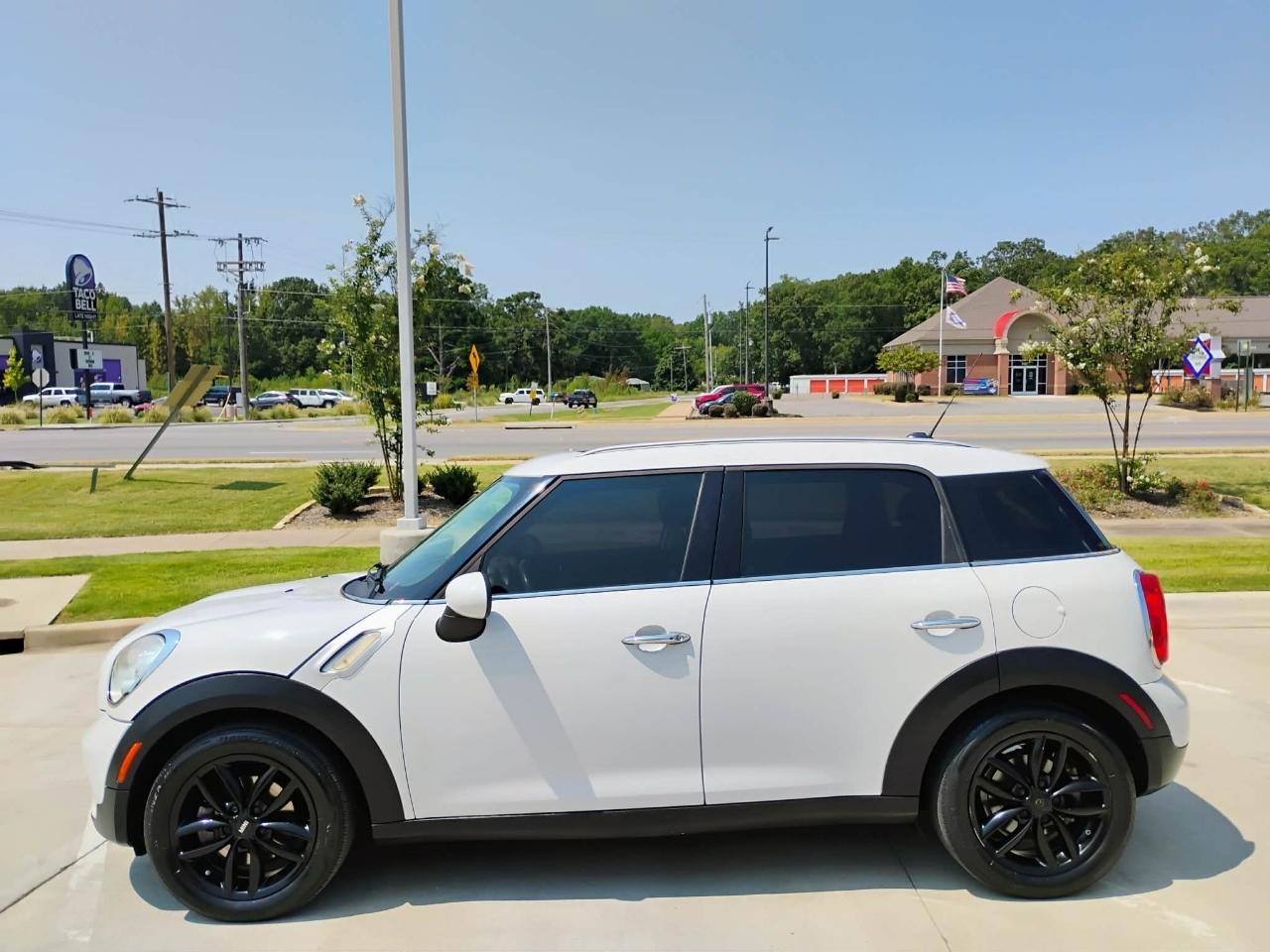 MINI Cooper Countryman FWD 4dr 2012