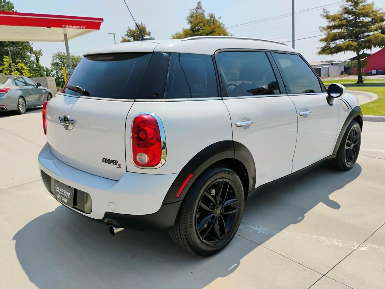 MINI Cooper Countryman FWD 4dr 2012