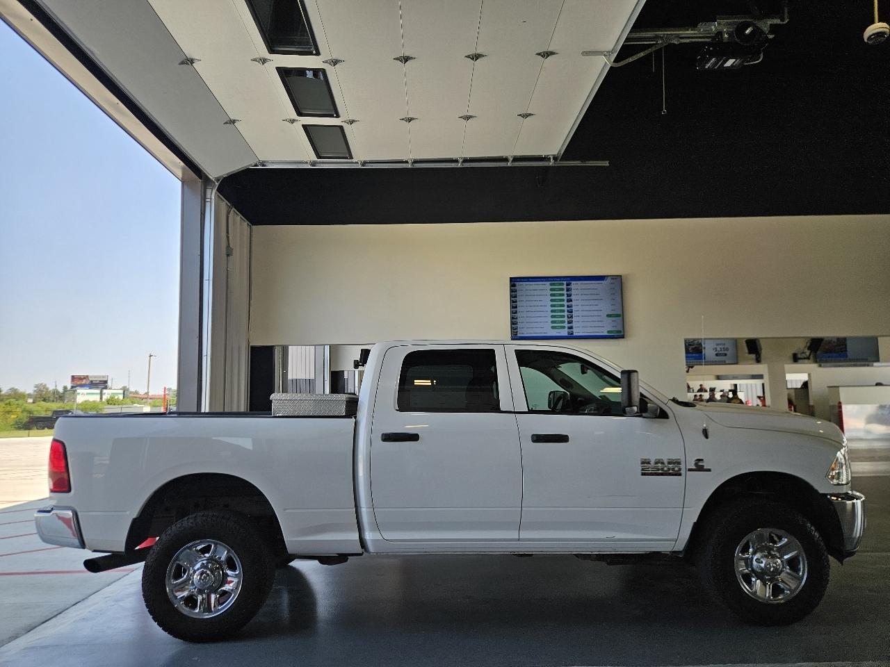 RAM 2500 4WD Crew Cab 149" Tradesman 2014