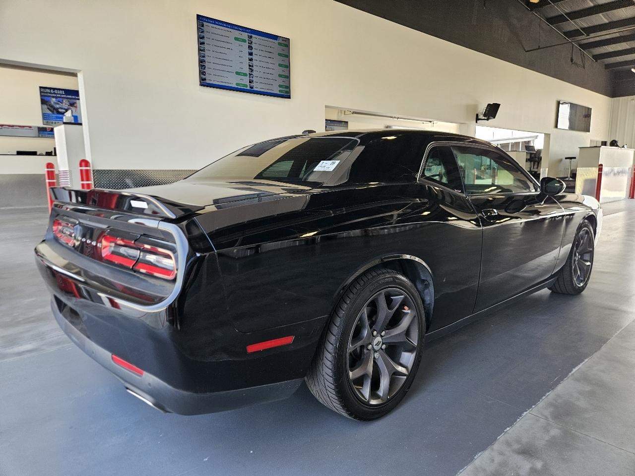 Dodge Challenger GT RWD 2019