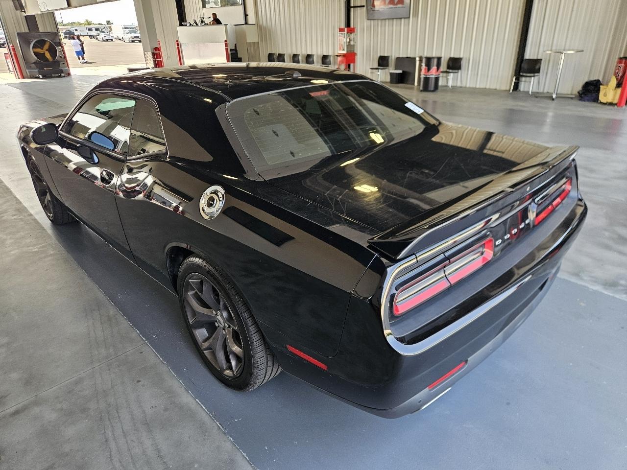 Dodge Challenger GT RWD 2019