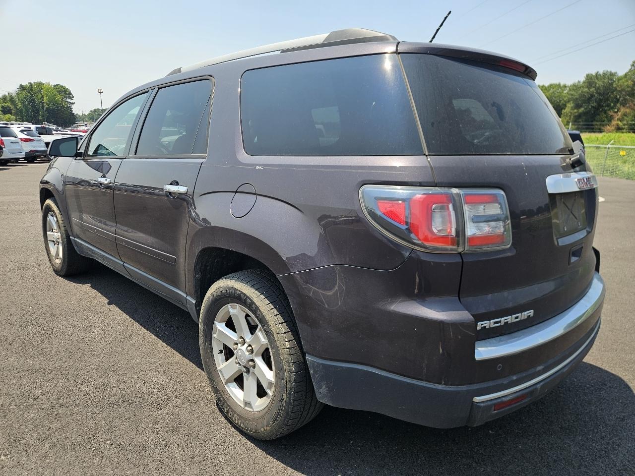 GMC Acadia FWD 4dr SLE w/SLE-2 2015