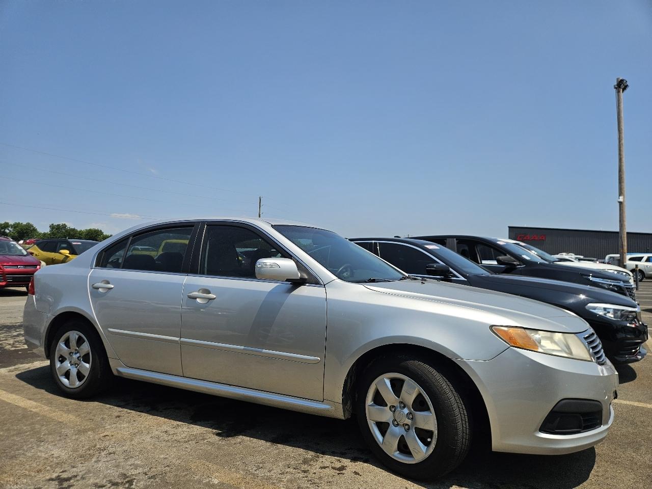 Kia Optima 4dr Sdn I4 Auto LX 2009