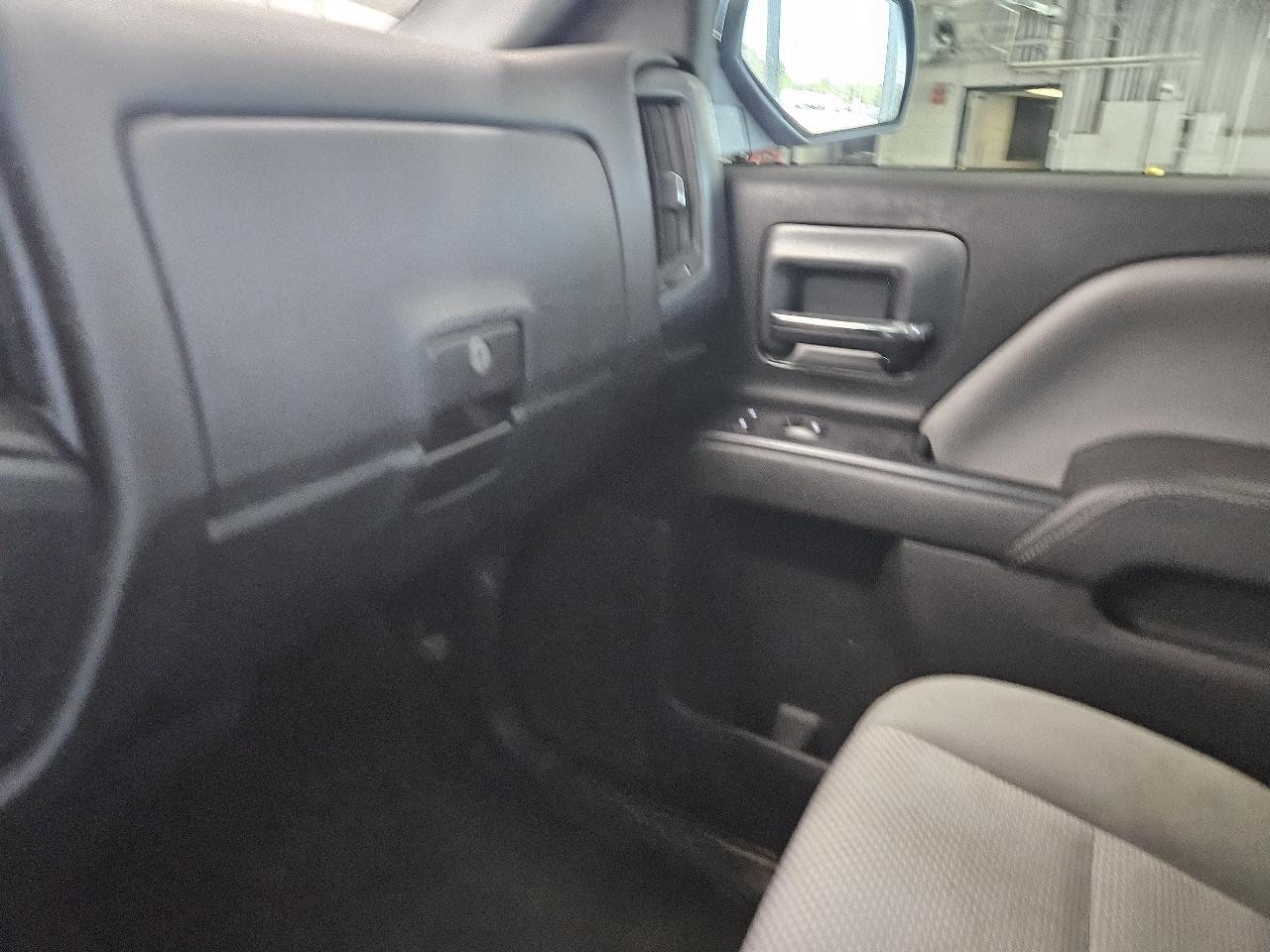 Chevrolet Silverado 1500 2WD Crew Cab 143.5" Work Truck 2015