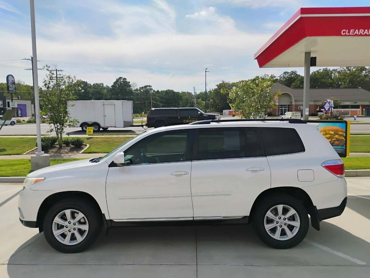 Toyota Highlander FWD 4dr V6 (Natl) 2013
